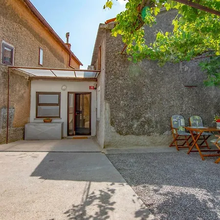 Tatil Evi Apartma Bajc Ajdovščina